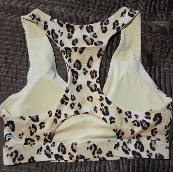 Fabletics Sport Bra 4 Bundle - Picture 6 of 9